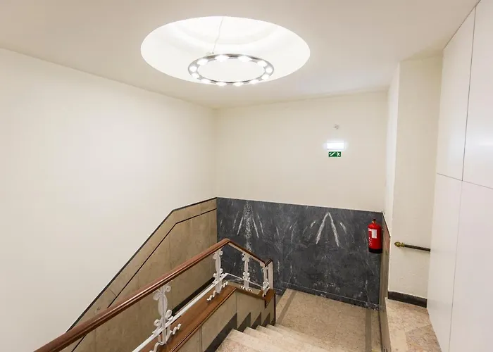 Lejlighed Between Walls By The Center With A/c Porto