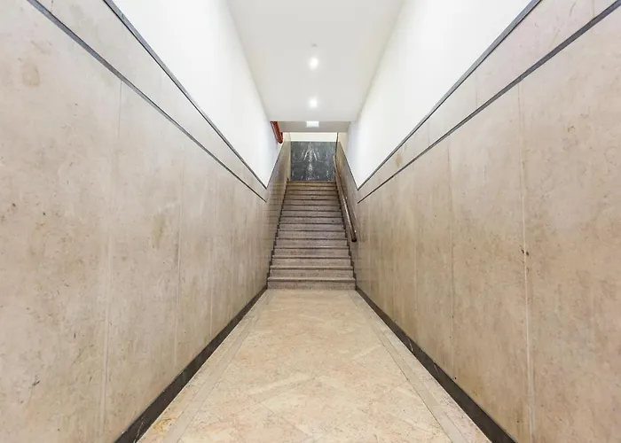 Lejlighed Between Walls By The Center With A/c Porto