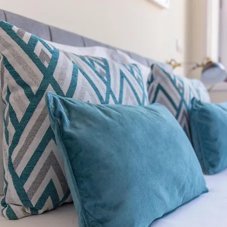 Lägenhet Between Walls By The Center With A/c *