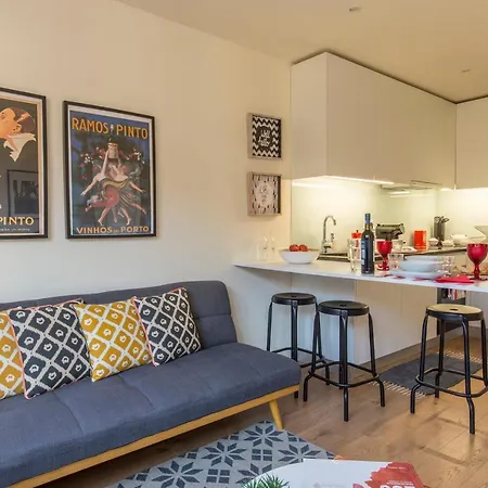 Between Walls By The Center With A/c