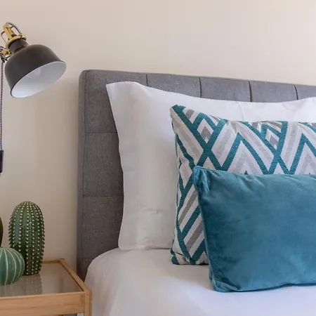 Apartman Between Walls By The Center With A/c