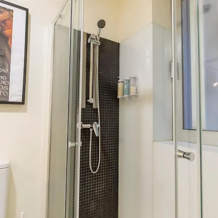 Apartment Between Walls By The Center With A/c *