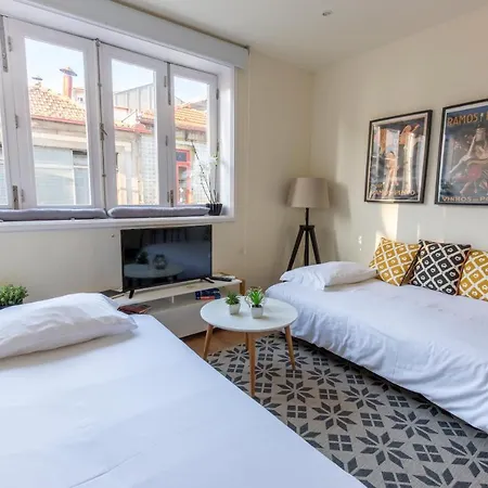 Apartment Between Walls By The Center With A/c *