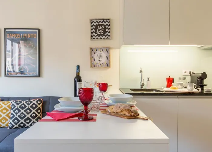 Between Walls By The Center With A/c 아파트