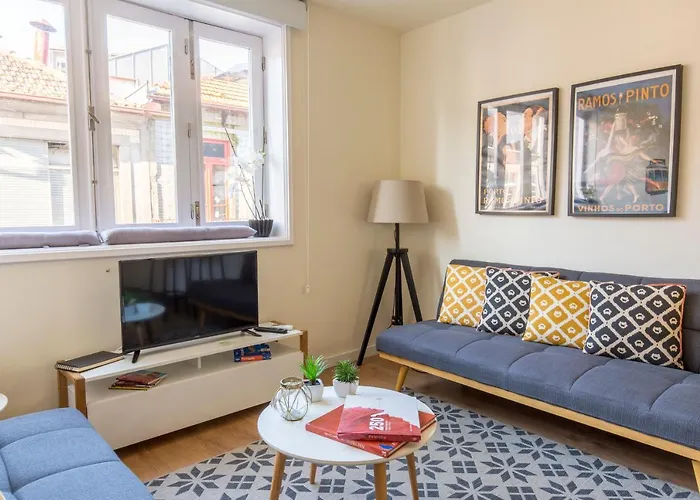 Between Walls By The Center With A/c Appartement Oporto