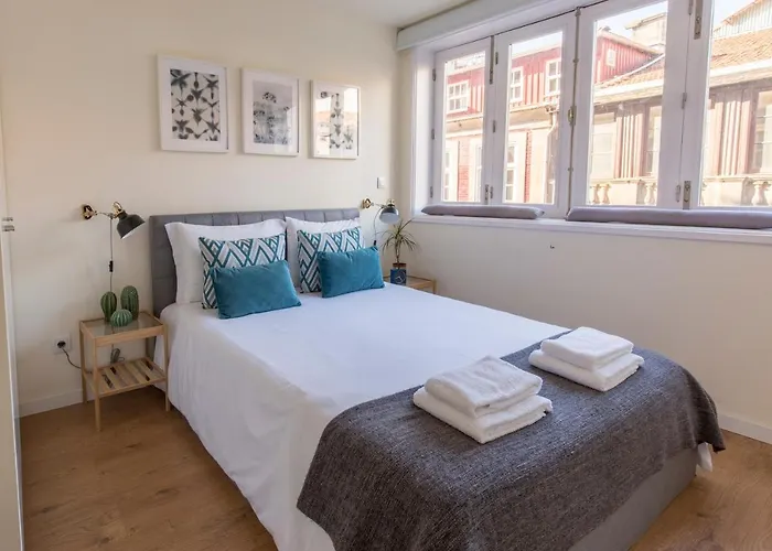 Between Walls By The Center With A/c Appartement Oporto